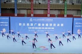 北京国安玄学加持？罕见：河南球迷震撼出征，大量聚集在候车厅